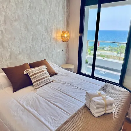 Apartment Panoramic Ocean Retreat