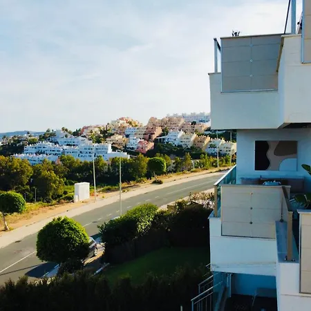 Panoramic Ocean Retreat